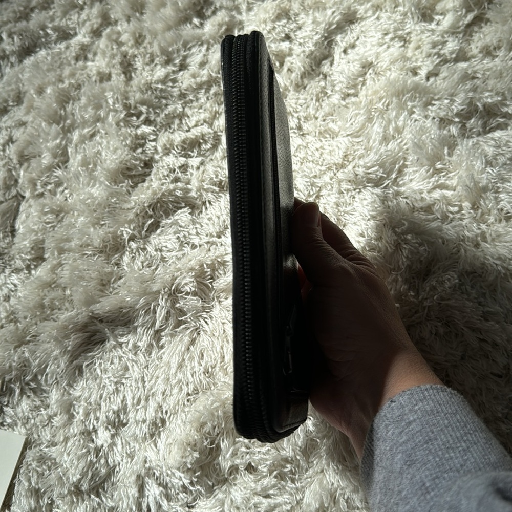 Black Chanel caviar leather long zip wallet - Picture 8 of 12